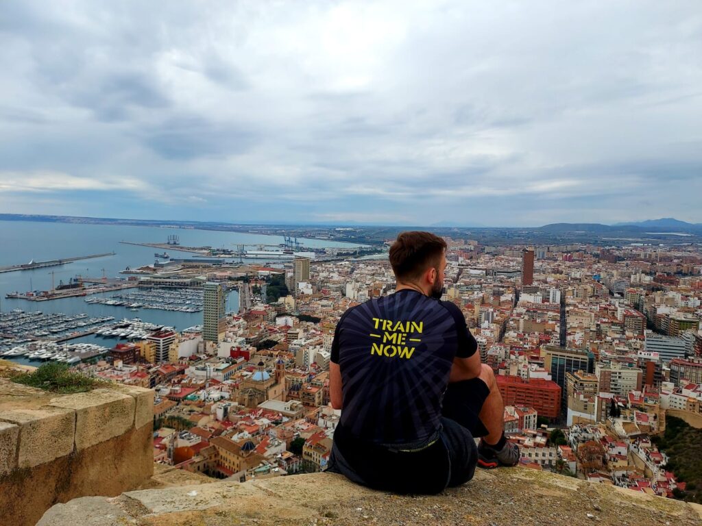aktywny wypoczynek Alicante panorama miasta 